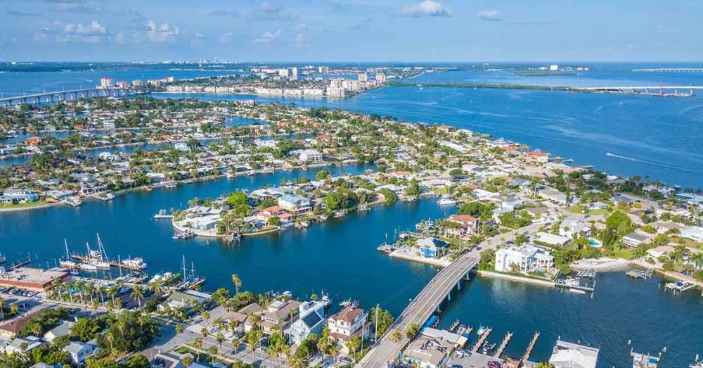 is st. petersburg a good place to live in florida